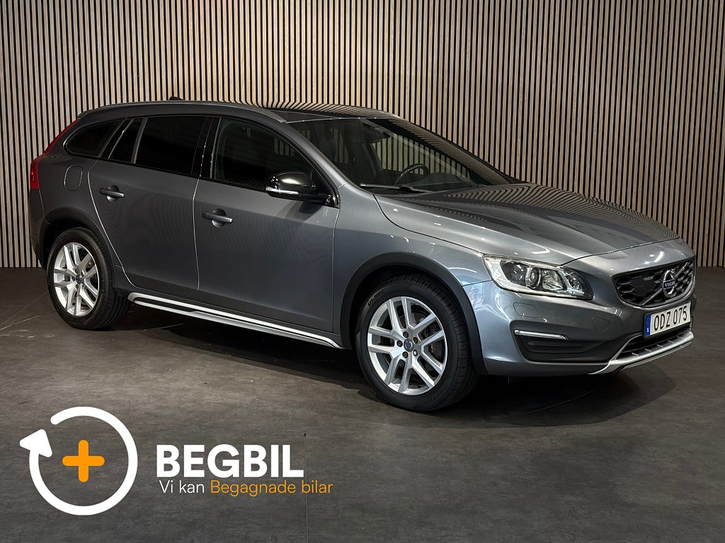 Volvo V60 Cross Country D4 AWD Aut|Business Advanced|Skinn|Värmare|
