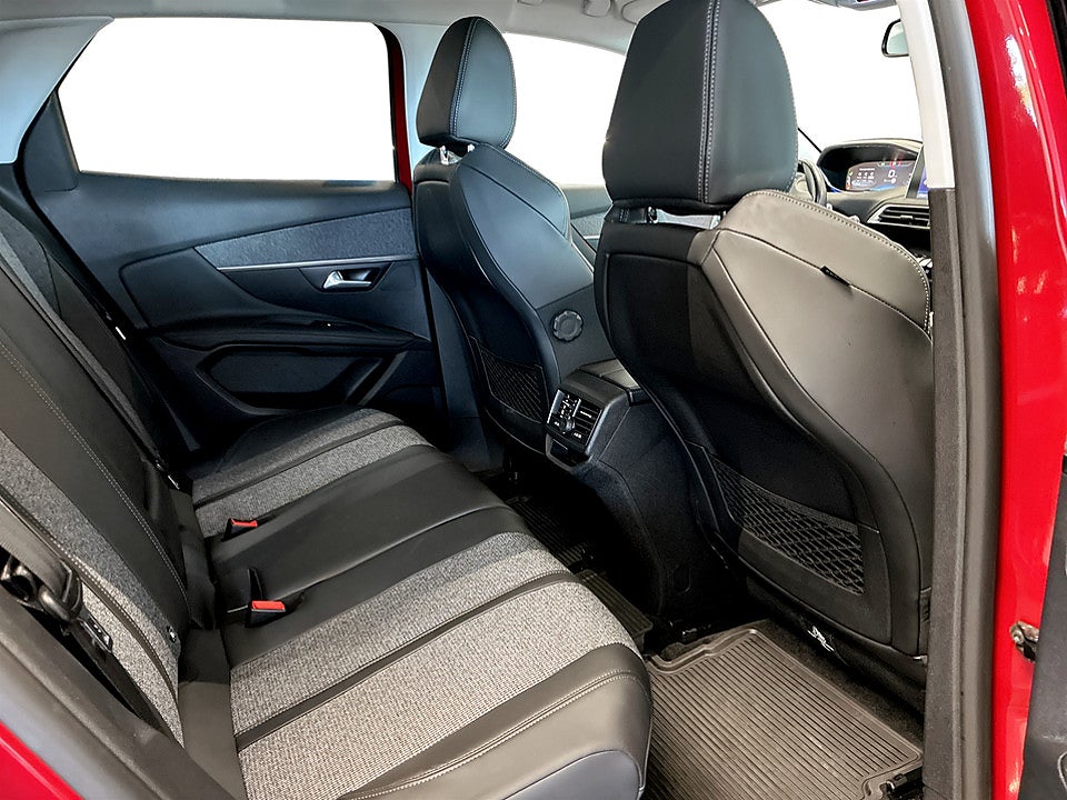 Bild på Peugeot 3008 Allure 1.2 PT 130hk Aut P-SENSORER