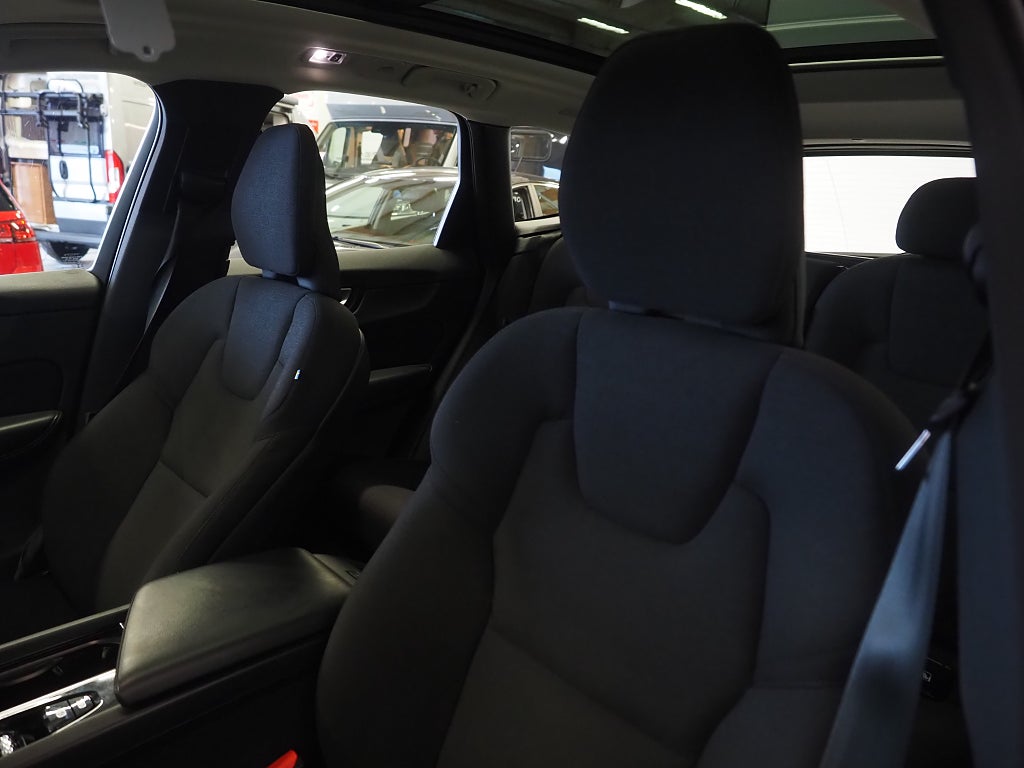 Volvo XC60 Recharge T6 AWD Inscription Exp | Pano | Kamera | 2021