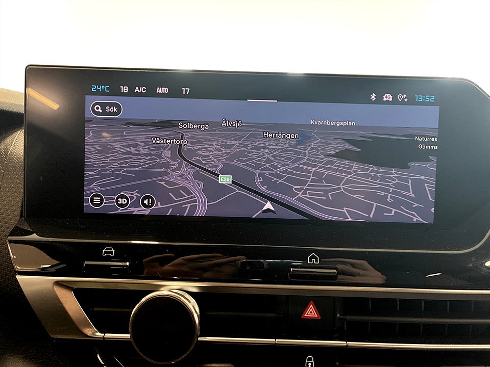 Bild på Citroën C4-X Shine 1.2 PT 130hk Aut B-KAMERA CARPLAY