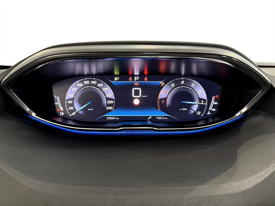 Bild på Peugeot 3008 Allure 1.2 PT 130hk Aut B-KAMERA CARPLAY