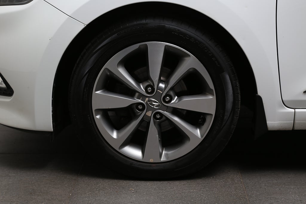 Hyundai i20 1,2 84hk Go! Edition Navi/Kamera Motorvärmare 2016