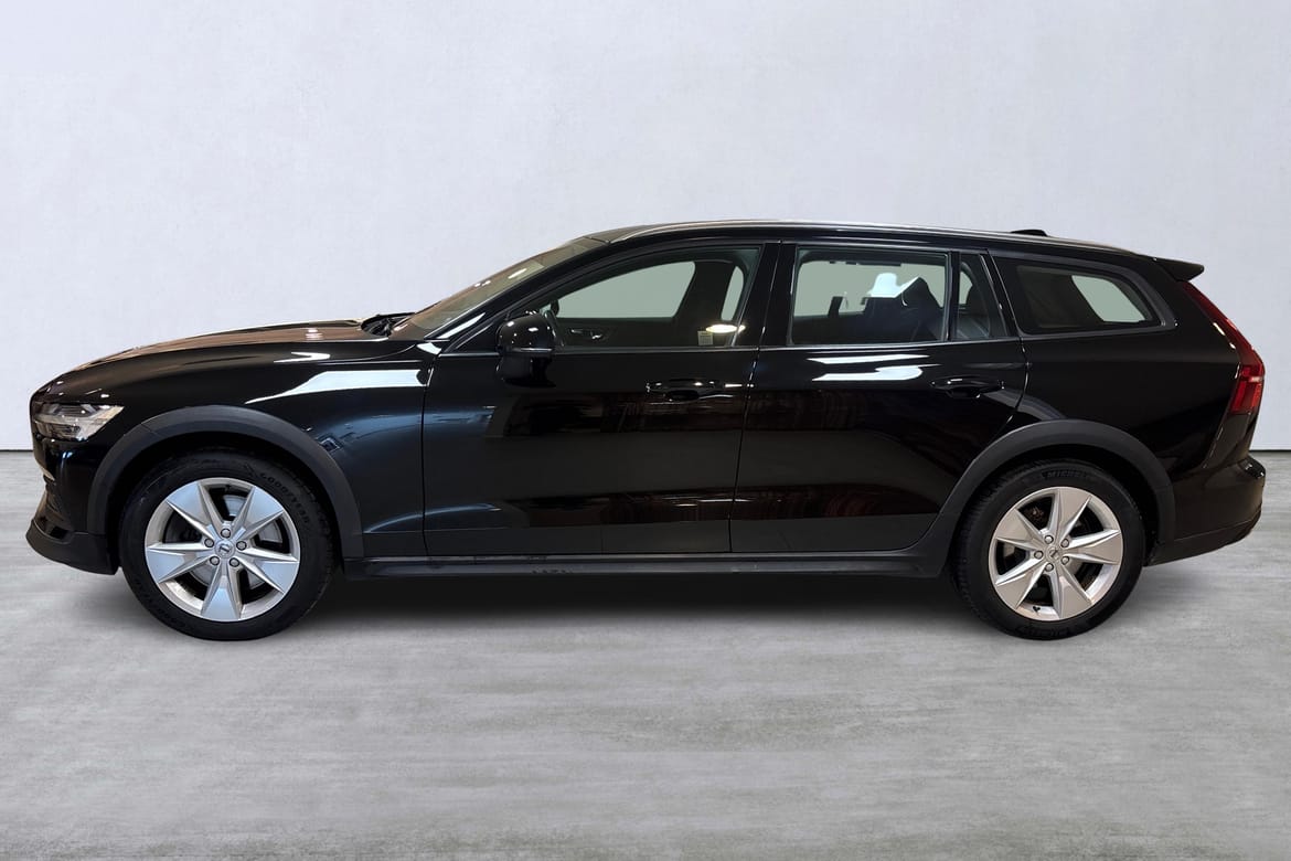 Volvo V60 Cross Country D4 AWD SE II 2019, kuva 2/10