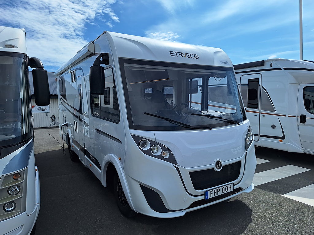 Etrusco I 6900 SB Långbädd, Solcell