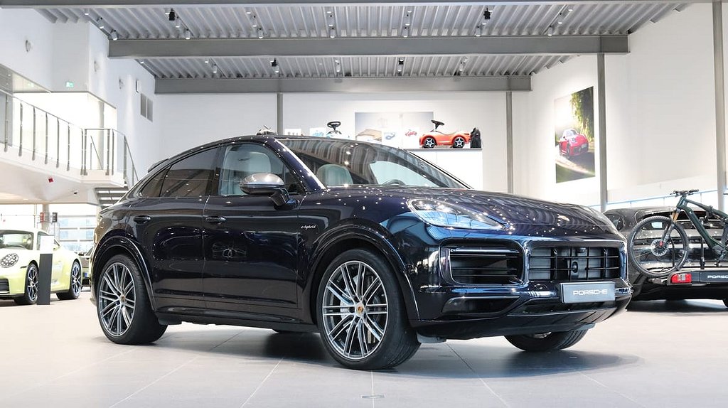 Porsche Cayenne Coupé E-Hybrid 22\" 911 Turbo / Sportavgassystem / BOSE Surround