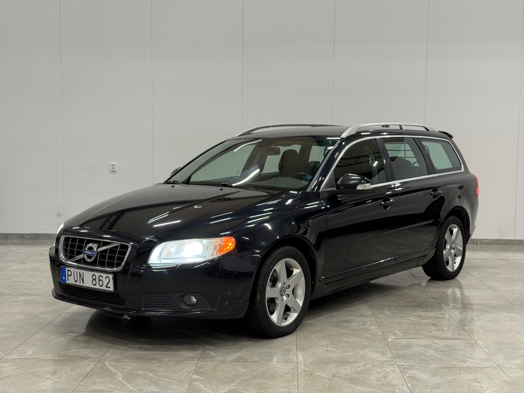 Volvo V70 Summum Business 2010, photo 7/10