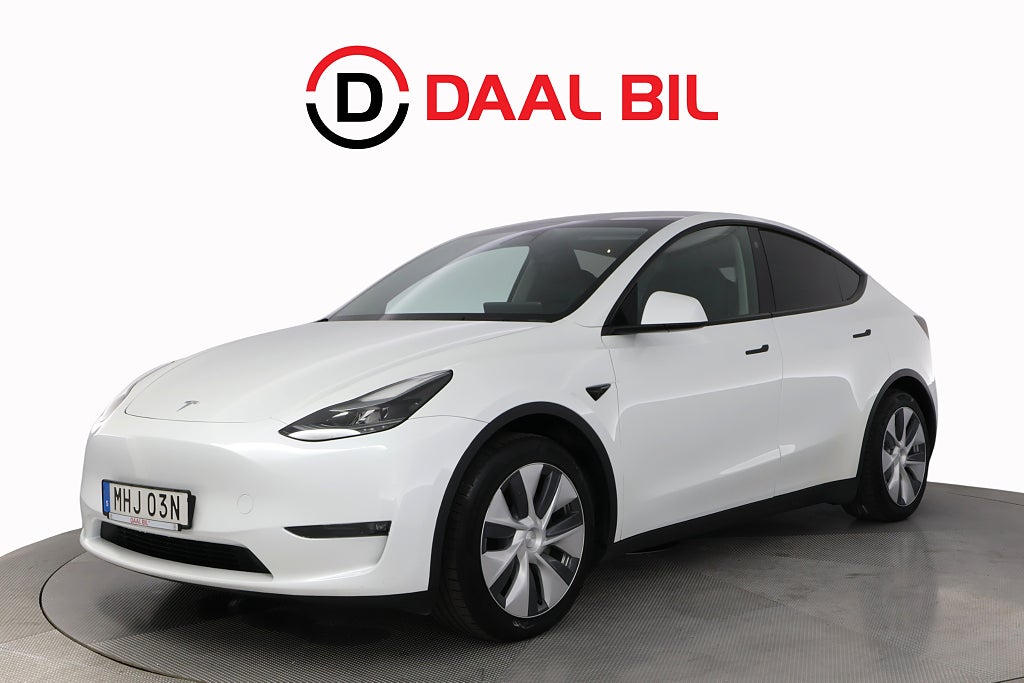Tesla Model Y LONG RANGE AWD 514HK PANO PREMIUM DRAG VÄRM B-KAMERA