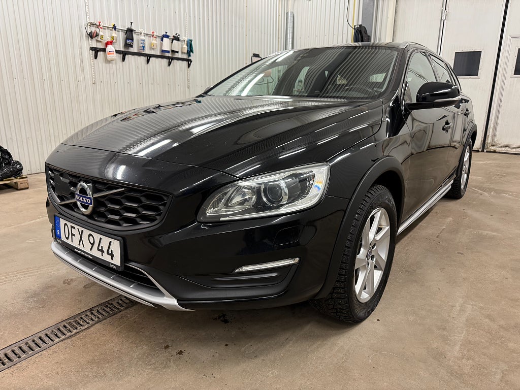 Volvo V60 Cross Country D3 Summum Euro 6 FWD