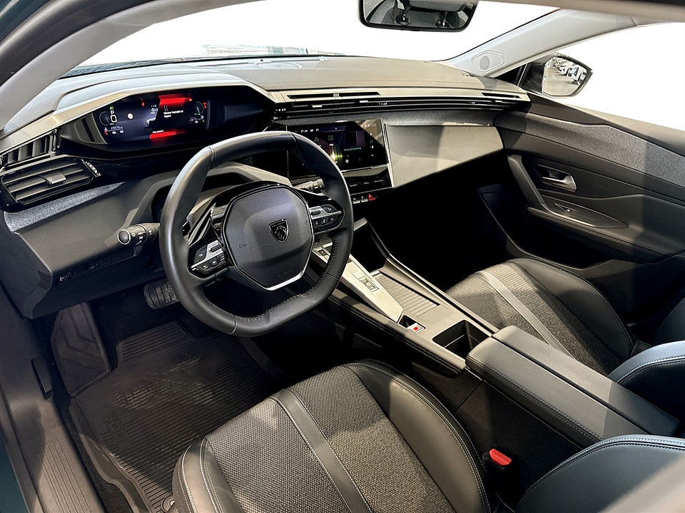 Bild på Peugeot 308 SW Allure Pack 1.2 PT 130hk Aut B-KAMERA CARPLAY