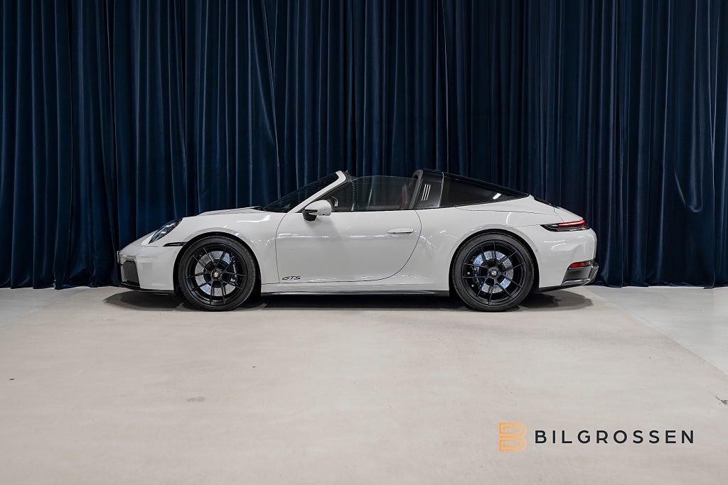 Porsche 911 992.2 Targa 4 GTS SportDesign Kolfiber BOSE HUD Lyft