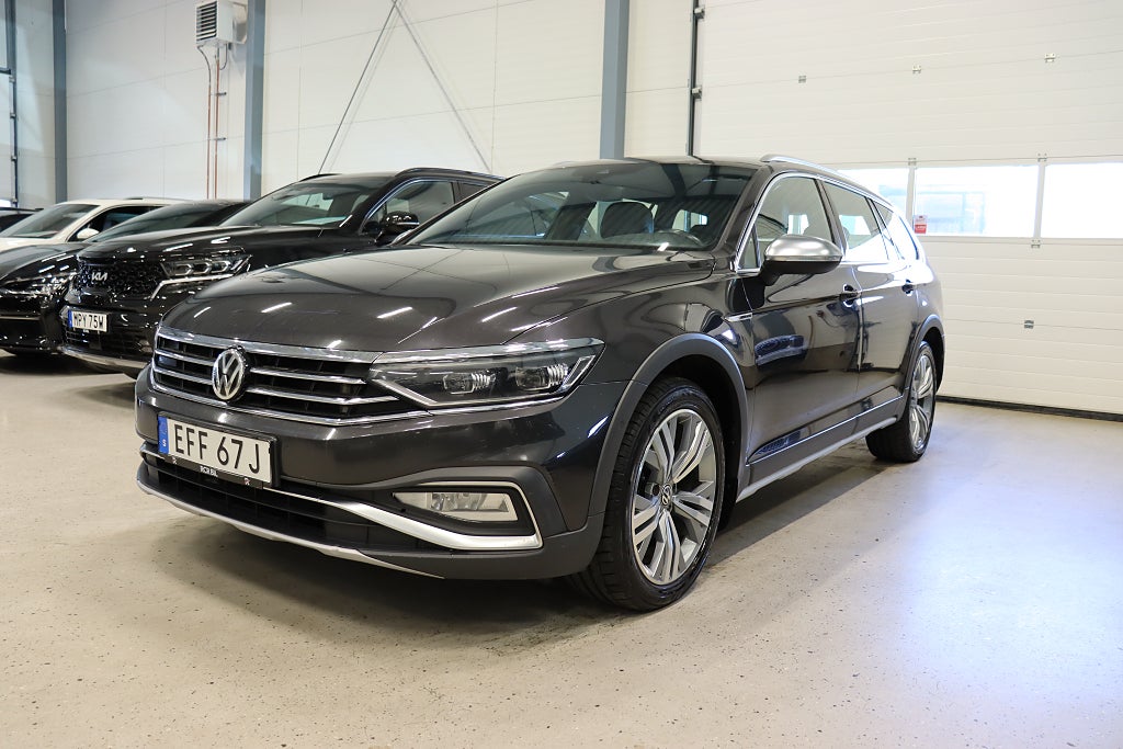 Volkswagen Passat Alltrack 2.0TDI 4M DynAudio Pano Drag Moms 190h