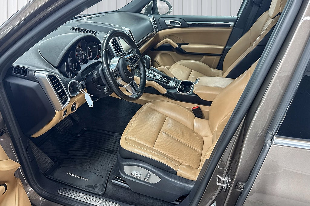 Porsche Cayenne 2016