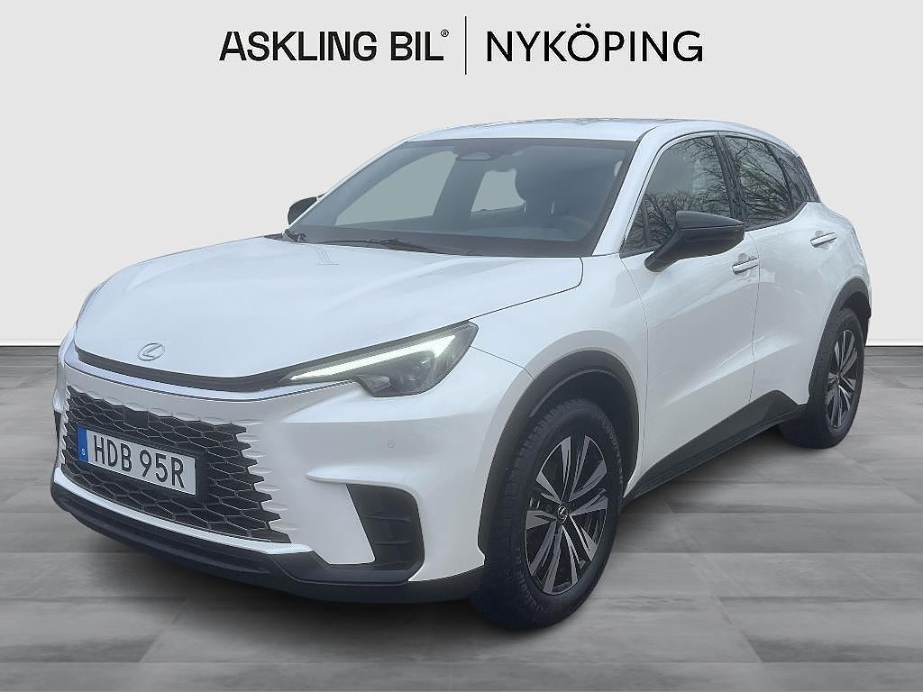 Lexus LBX 1.5 E-CVT Vinterhjul (moms)