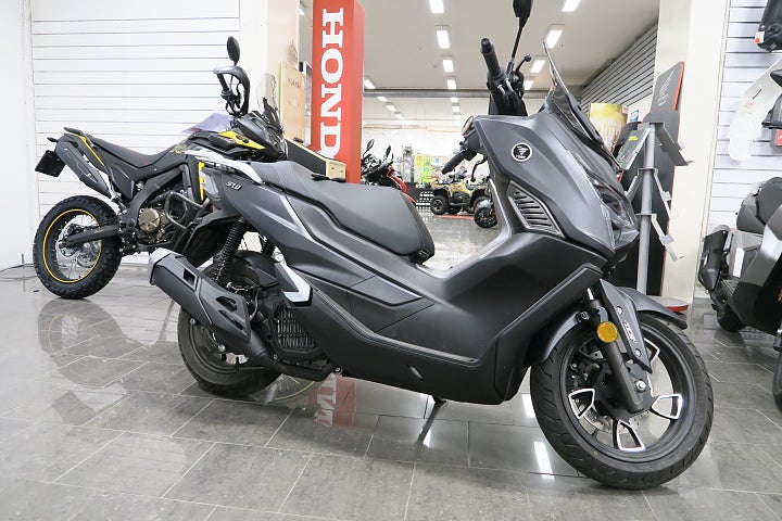Voge sr1 #Lågmilare# ADV 0.125 CVT Euro 5