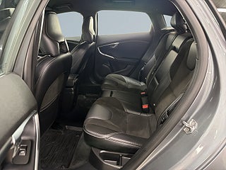 Volvo V40 D3 Geartronic R-Design VOC/S&V-Hjul/Dvärm/Navigation/BT – bild 13