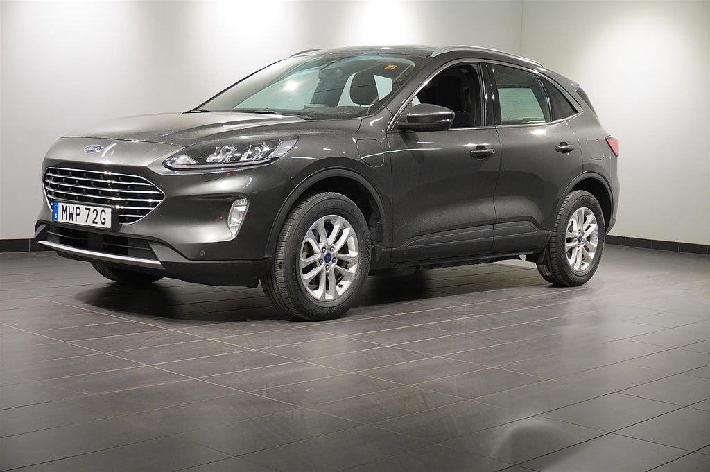 Ford Kuga Plug-In Hybrid Titanium Drag B-Kamera | Ränta 3,95%