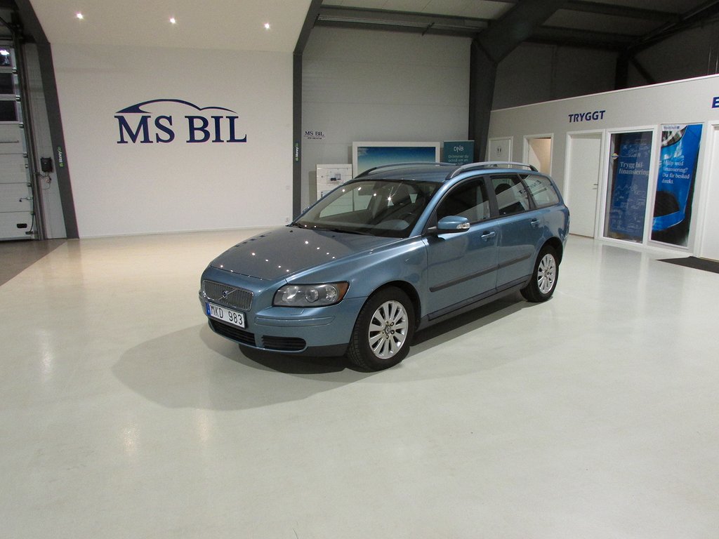 Volvo V50 2.4 Kinetic Euro 4 NY BESIKTAT 9500MIL 