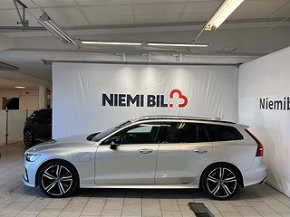 Volvo V60 PLUG-IN T6 AWD R-Design Drag/B-kamera/Mvärmare/S&V