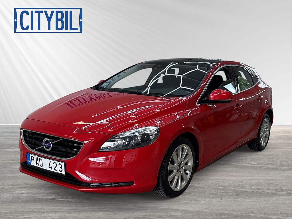 Volvo V40 D4 177hk Momentum Panorama B-Kamera Värmare