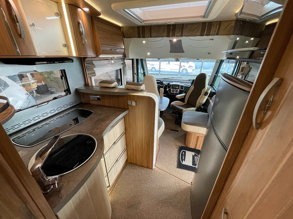 Pilote G 742 XLJ Explorateur /Hyd-stö/Solcell/ALDE/Automat180hk - Pilote