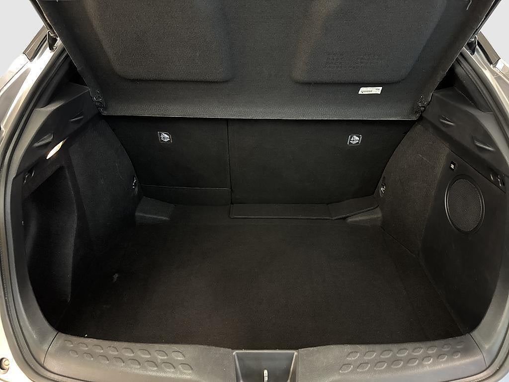 Toyota C-HR 2018 - miniatyr 11