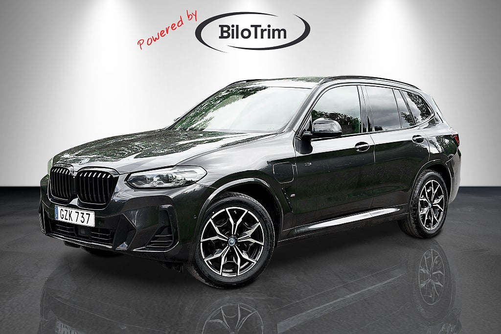 BMW X3 xDrive30e M Sport|Drag|Värmare|CarPlay|B-kamera|Cockpit