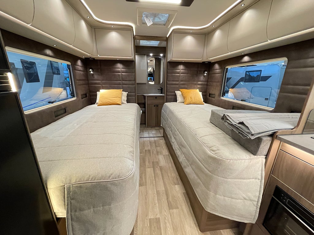 Kabe TMX Royal 810 LT / ALDE / Cinderella / Taksäng / Skinn / 5bält/  - Kabe