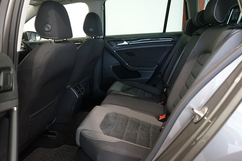 Volkswagen Golf 1.4 TSI GT B-kamera Dragkrok 140hk