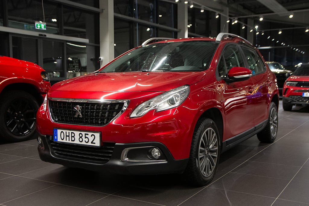 Peugeot 2008 1.2 110 hk Automat Bensin Motorvärmare 