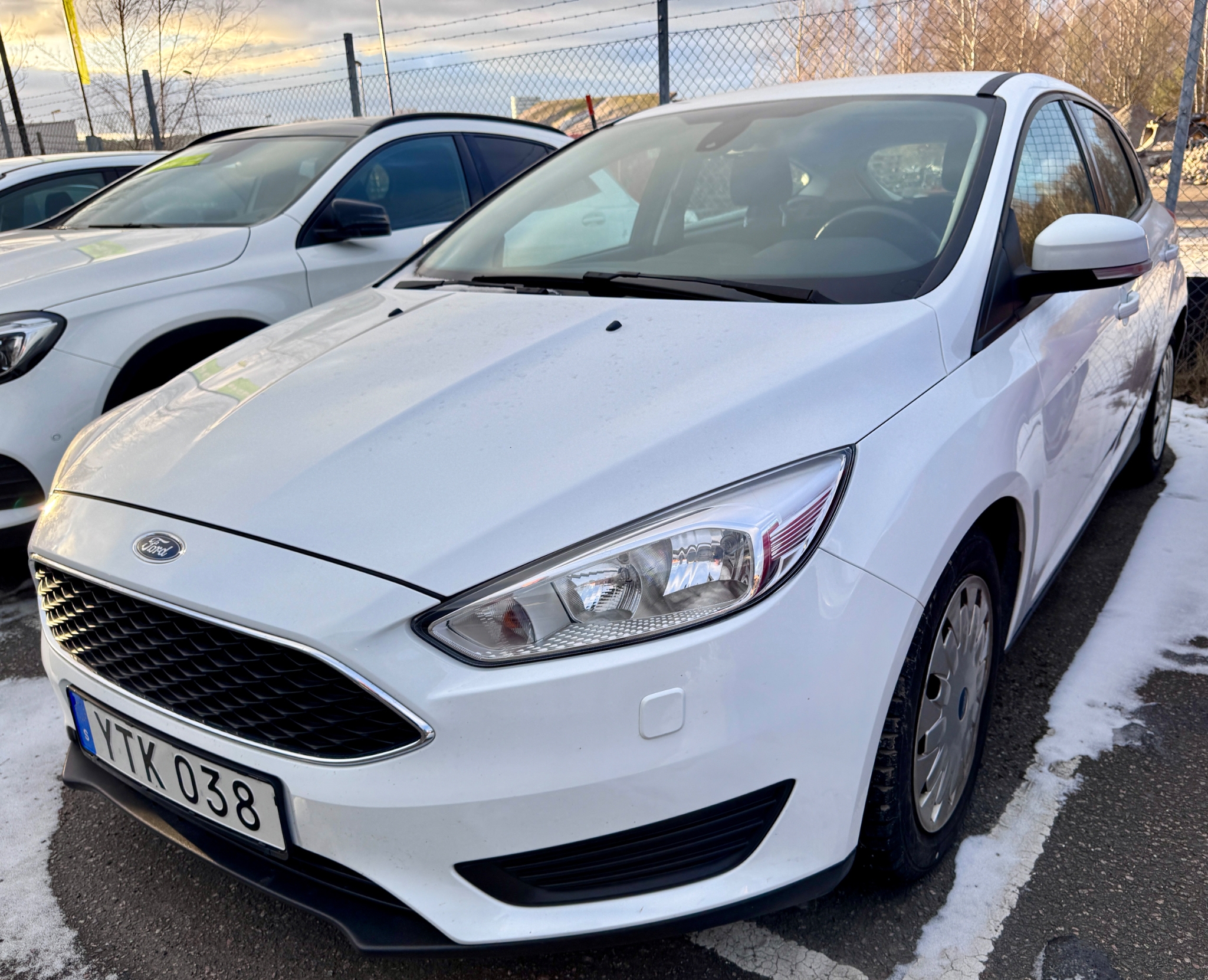 Ford Focus 1.0 Eco-Boost Titanium 5d, bild 6/18