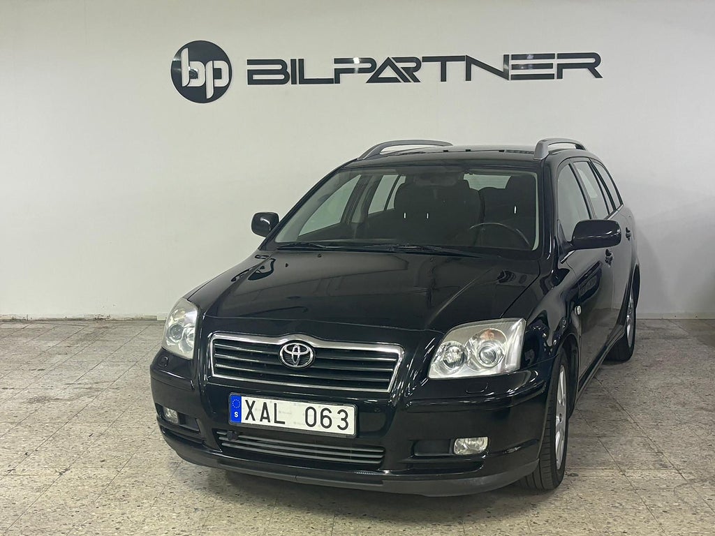 Toyota Avensis Kombi 1.8 VVT-i 129hk | NYSERVAD | 19000mil 