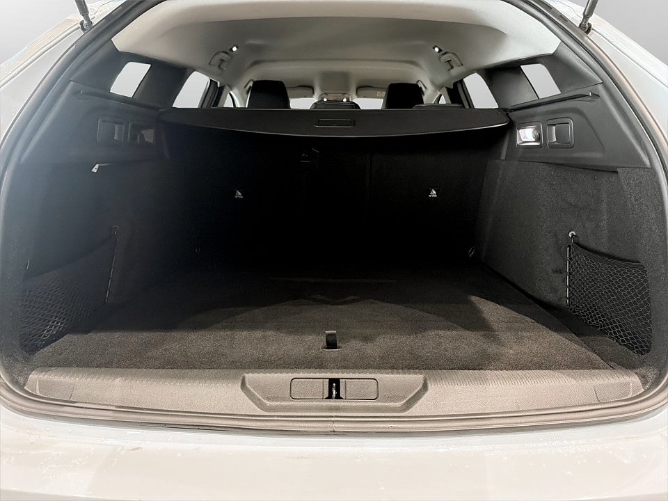 Bild på Peugeot 308 sw Allure Hybrid 145hk Aut B-KAMERA CARPLAY