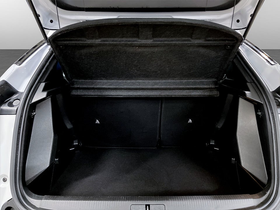 Bild på Peugeot 2008 Allure 1.2 PT 130hk Aut B-KAMERA CARPLAY