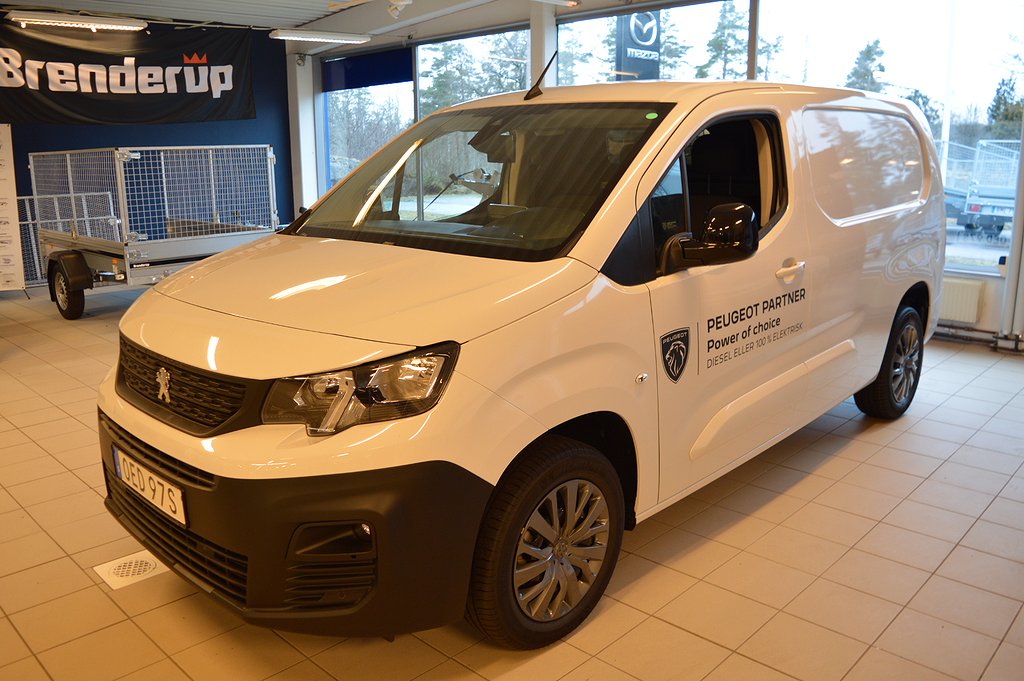 Peugeot Partner Pro+ L2 3,9m3 Hdi Aut 130 hk 292 920:- +moms