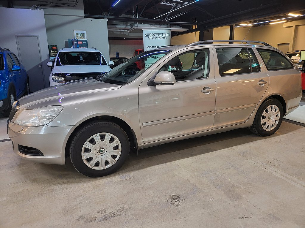 Skoda Octavia Kombi 1.6 TDI Ambiente Euro 5