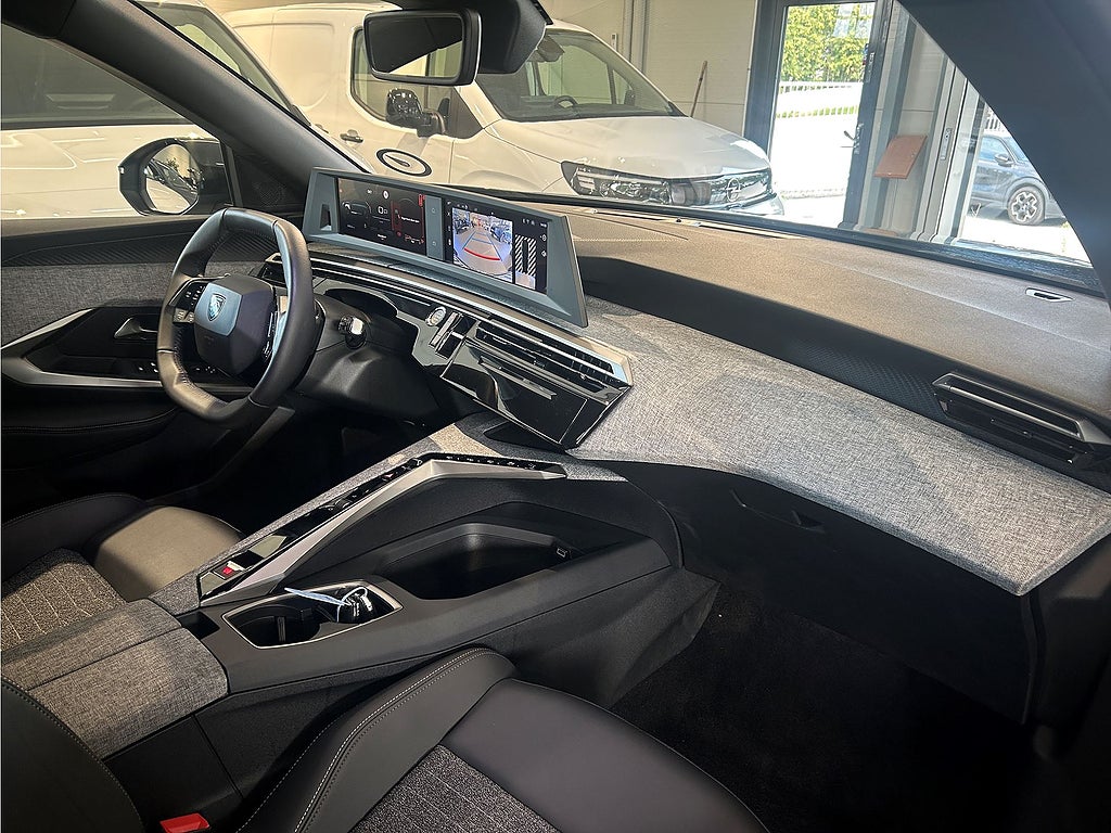 Bild på Peugeot 5008 Allure Hybrid 145hk Aut - 7-SITS, B-KAMERA, CARPLAY