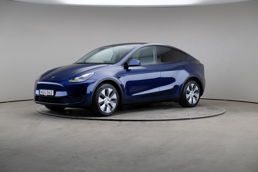 Tesla Model Y Long Range AWD 514hk Läder Pano