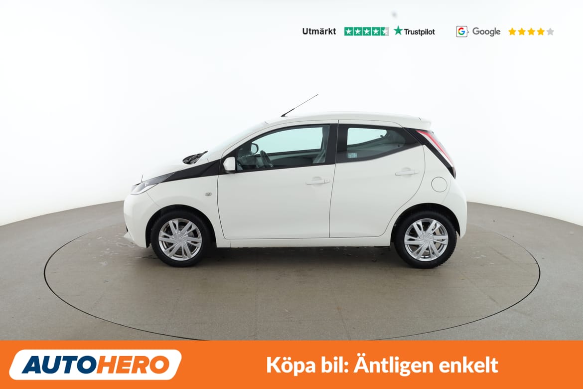 Toyota Aygo X-Play Touch 2016, bild 2/10