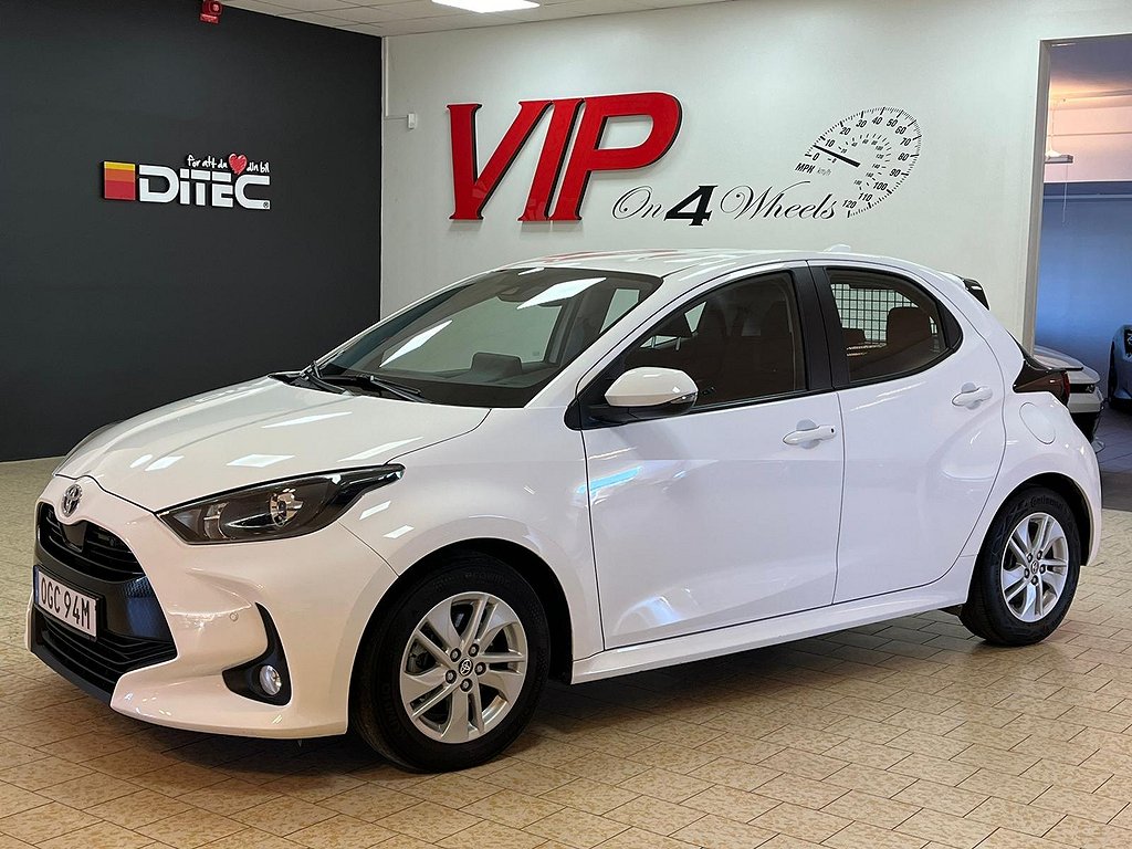 Toyota Yaris 1,5 (116hk) Hybrid CVT Active Backkamera Euro 6