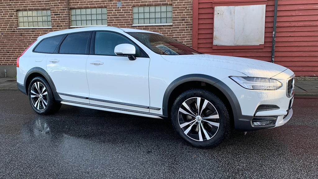 Volvo V90 Cross Country D4 AWD Geartronic Momentum Euro 6