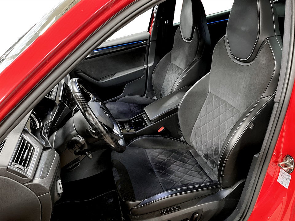 Bild på Skoda Superb Sportline 2.0 TDI 190hk Aut 4WD KAMPANJRÄNTA 3,99%