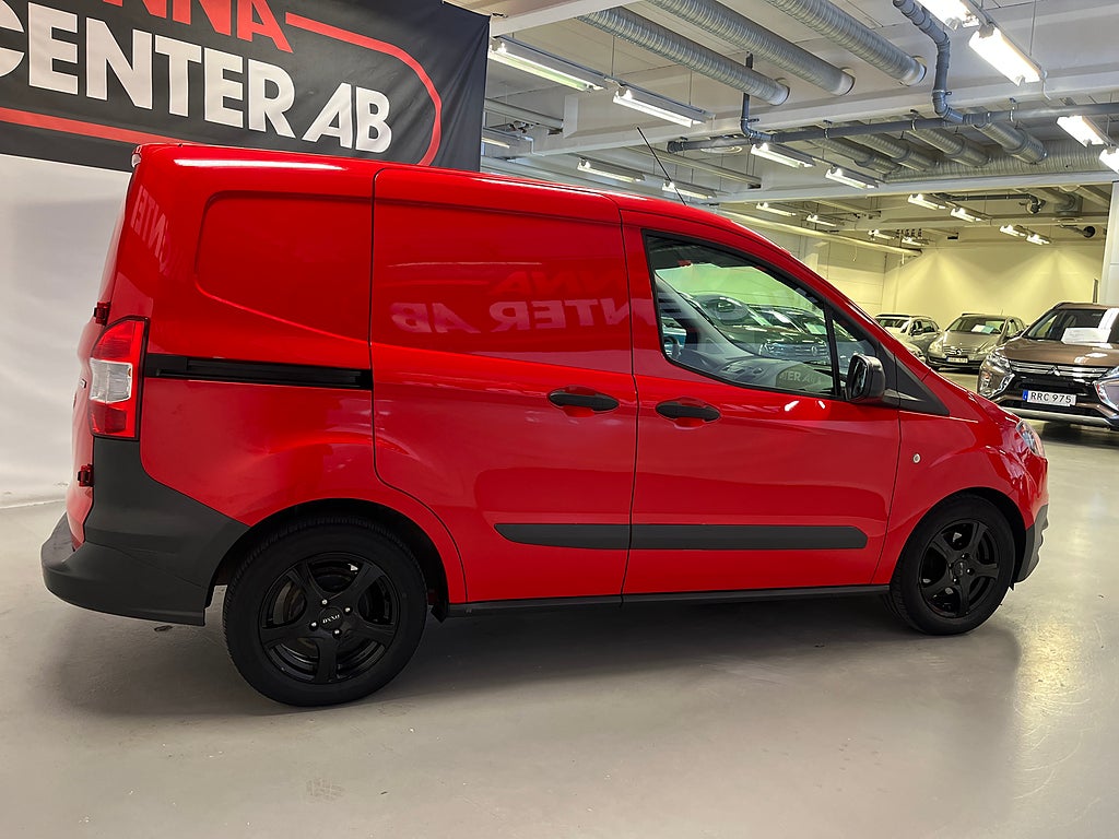 Ford Transit Courier 2018 - miniatyr 7