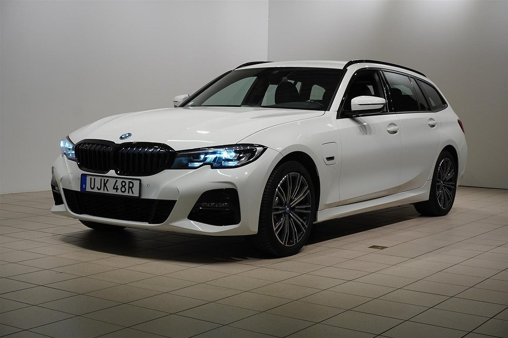 BMW 330e 3-serie xDrive Touring M Sport Navi PDC LED Drag BSI