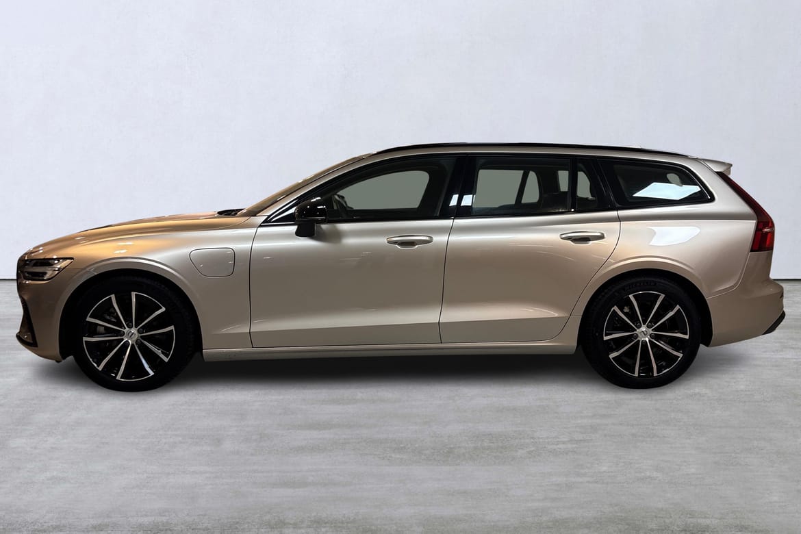 Volvo V60 T6 Plus Dark 2025, bild 2/10