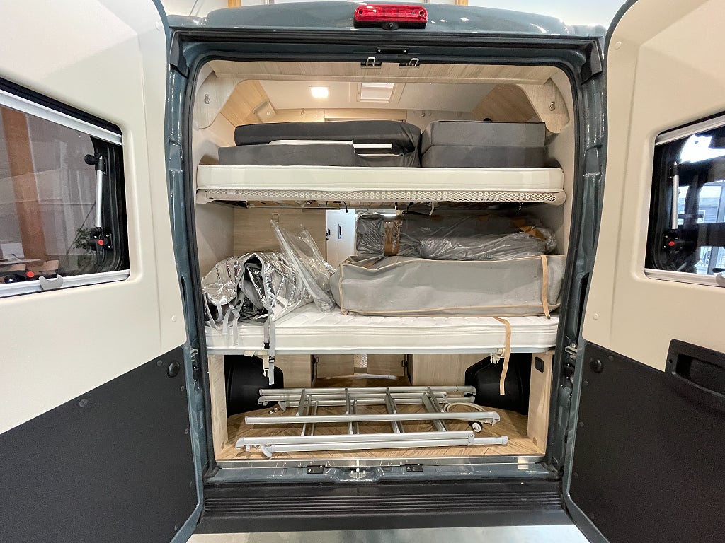 CHALLENGER F&S Edition / Solcell / Webasto / Litium / 5 bältad / Pop-Up - CHALLENGER