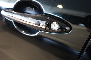 Sedan Kia Optima 16 av 28