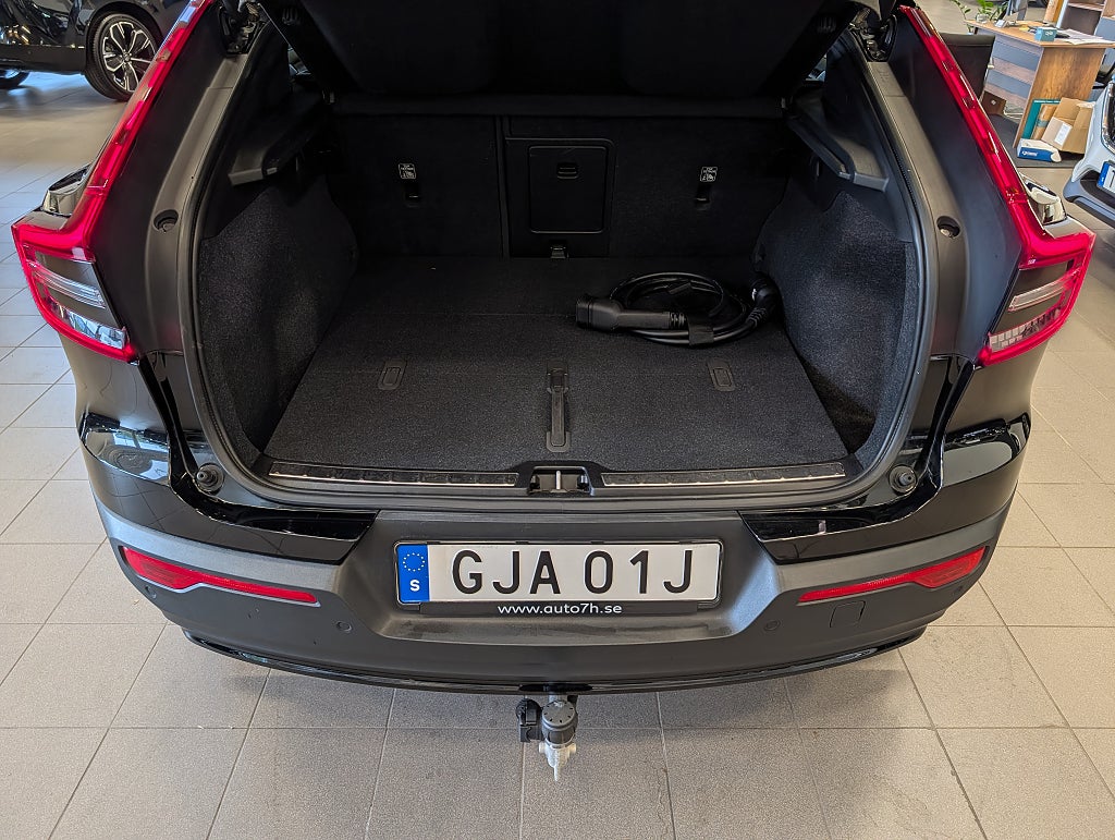 Volvo C40 Recharge 231hk / Plus Edition / Drag / Panorama