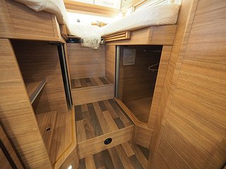 Husbil-halvintegrerad Weinsberg CaraCompact Suite 640 MEG  10 av 21