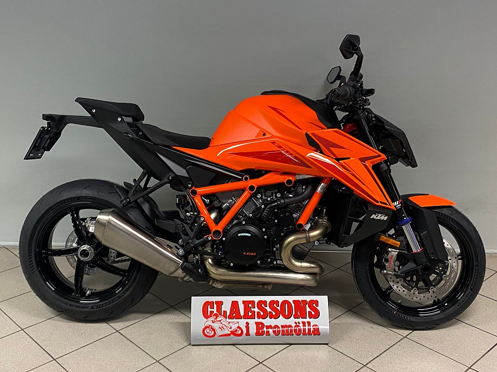 KTM 1390 Super Duke R EVO 