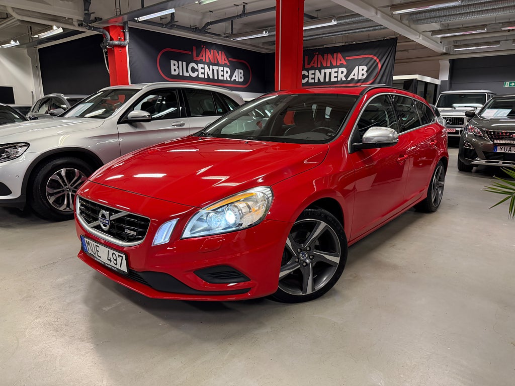 Volvo V60 D4 Aut 1 ägare R-Design Drag PDC Taklucka Värmare 